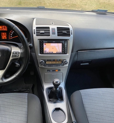 Toyota Avensis cena 33500 przebieg: 219000, rok produkcji 2011 z Warszawa małe 781